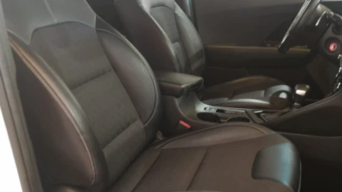 Kia Niro 1.6 GDi HEV 104kW (141CV) Drive