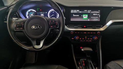 Kia Niro 1.6 GDi HEV 104kW (141CV) Drive