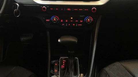 Kia Niro 1.6 GDi HEV 104kW (141CV) Drive