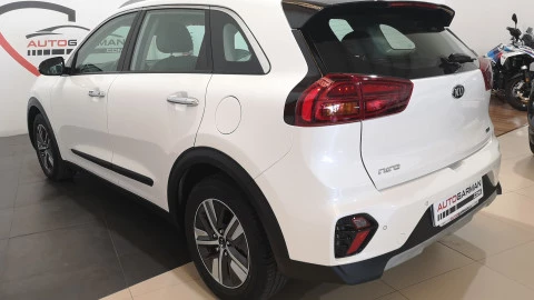 Kia Niro 1.6 GDi HEV 104kW (141CV) Drive