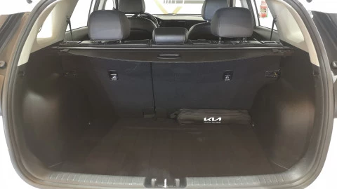 Kia Niro 1.6 GDi HEV 104kW (141CV) Drive