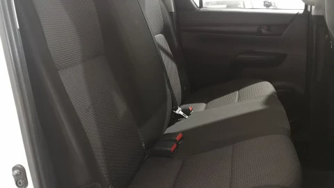 Toyota Hilux 2.4 D4D Cabina Doble GX