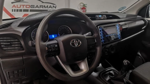 Toyota Hilux 2.4 D4D Cabina Doble GX