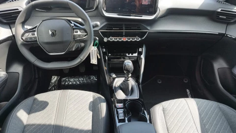 Peugeot 208 Allure Gasolina 100 S&S 6 Vel. MAN