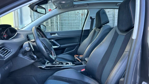 Peugeot 308 5p Tech Edition PureTech 130 S&S EAT8
