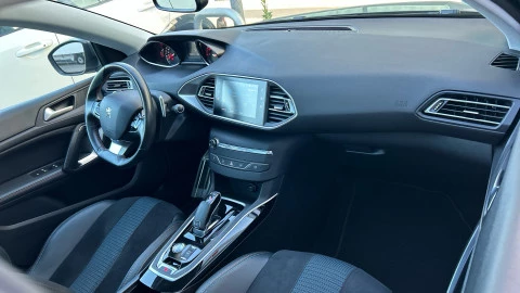 Peugeot 308 5p Tech Edition PureTech 130 S&S EAT8