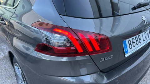 Peugeot 308 5p Tech Edition PureTech 130 S&S EAT8