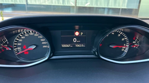 Peugeot 308 5p Tech Edition PureTech 130 S&S EAT8
