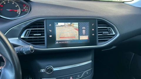 Peugeot 308 5p Tech Edition PureTech 130 S&S EAT8