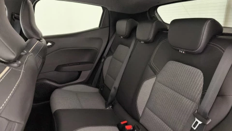Renault Clio  E-TECH Full Hybrid Techno 105kW