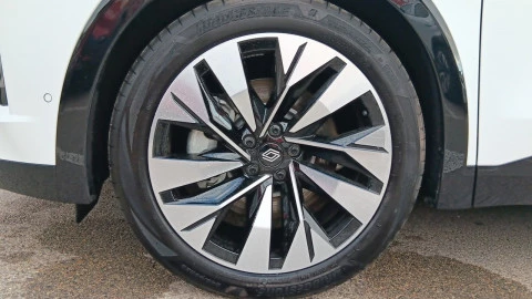 Renault Rafale Techno full hybrid E-Tech 200CV (147kW)