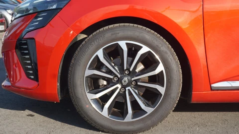 Renault Clio Techno TCe 90 (67kw)