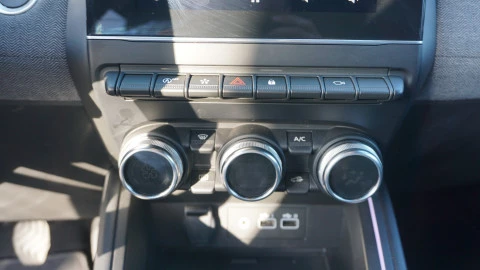 Renault Clio Techno TCe 90 (67kw)