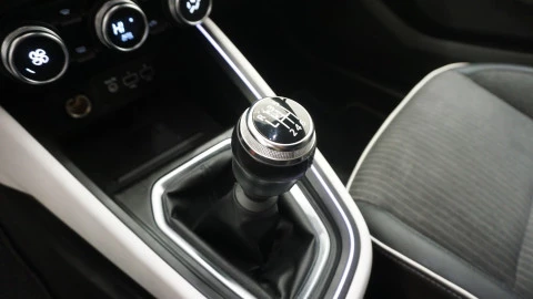 Renault Clio Techno TCe 100 (74kw) GLP