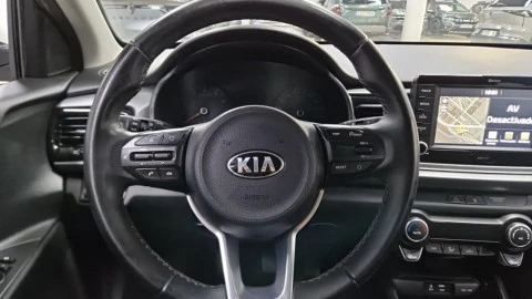 Kia Rio 1.2 CVVT 62kW (84CV) Concept