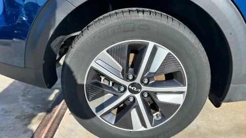 Kia Niro 1.6 GDi HEV 104kW (141CV) Drive