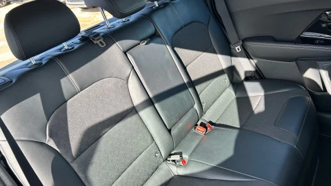 Kia Niro 1.6 GDi HEV 104kW (141CV) Drive