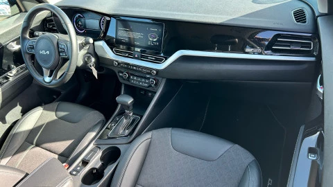 Kia Niro 1.6 GDi HEV 104kW (141CV) Drive