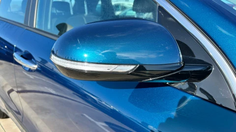 Kia Niro 1.6 GDi HEV 104kW (141CV) Drive