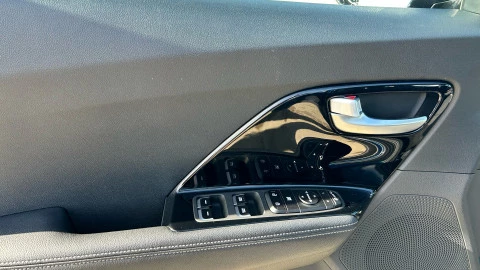 Kia Niro 1.6 GDi HEV 104kW (141CV) Drive