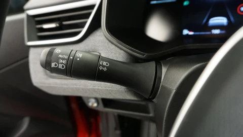 Renault Clio techno Eco-G 100cv (74kW)