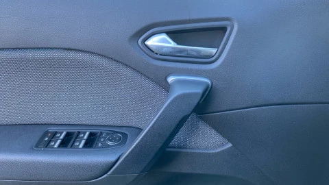 Renault Captur techno Eco-G 100cv (74 kW)