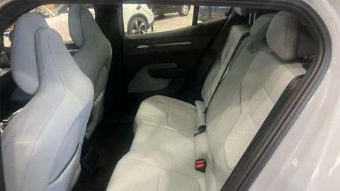 Volvo EX30 Twin Motor Ultra AWD Auto 315 kW (428 CV)