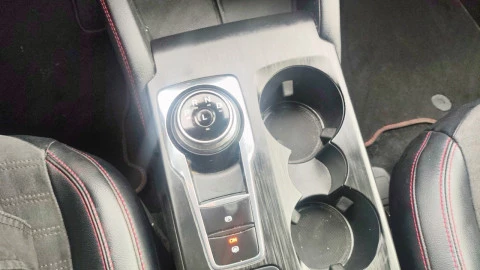 Ford Kuga ST-Line 2.5 Duratec FHEV 140kW 4x4 Auto