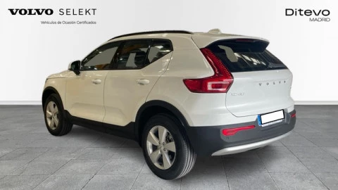Volvo XC40 B3 G Essential Auto 120 kW (163 CV)