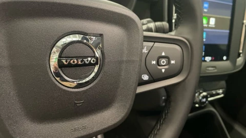Volvo XC40 B3 G Essential Auto 120 kW (163 CV)