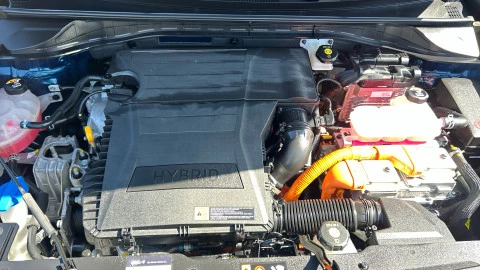 Kia Niro 1.6 GDi HEV 104kW (141CV) Drive