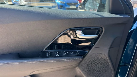 Kia Niro 1.6 GDi HEV 104kW (141CV) Drive