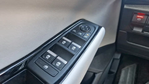 Renault Espace Iconic E-Tech full hybrid 146kW