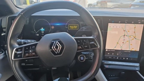 Renault Espace Iconic E-Tech full hybrid 146kW