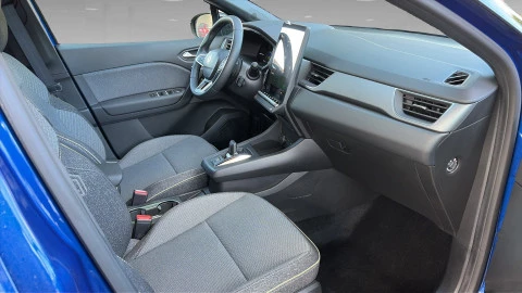 Renault Captur  TECHNO E-TECH 1.8 117KW