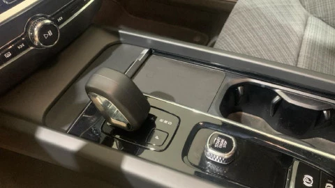 Volvo V60 Cross Country 2.0 B4 (D) AWD Cross Country Core Auto