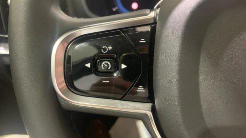 Volvo V60 Cross Country 2.0 B4 (D) AWD Cross Country Core Auto