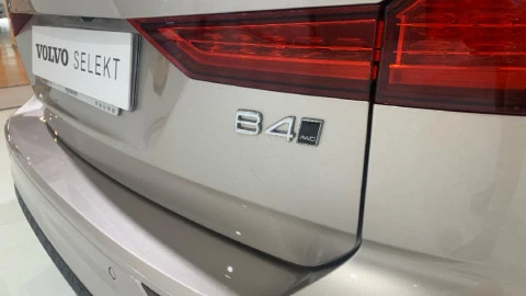 Volvo V60 Cross Country 2.0 B4 (D) AWD Cross Country Core Auto