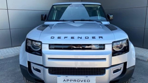 Land Rover Defender 3.0 D200 SE 90 Auto 4WD MHEV