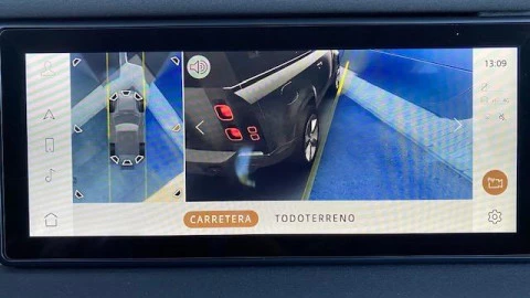 Land Rover Defender 3.0 D200 SE 90 Auto 4WD MHEV