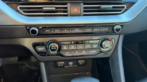 Kia Niro 1.6 GDi HEV 104kW (141CV) Drive