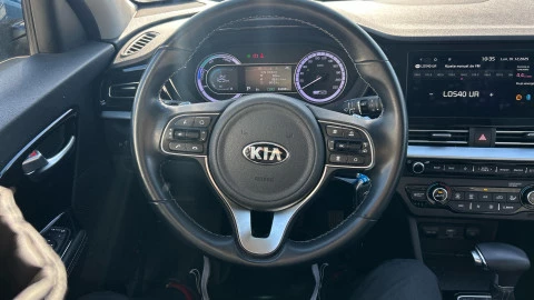 Kia Niro 1.6 GDi HEV 104kW (141CV) Drive