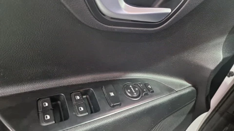 Kia Stonic 1.0 T-GDi 74kW (100CV) Drive