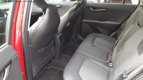 Kia Niro 1.6 GDi PHEV 126kW (171CV) Drive