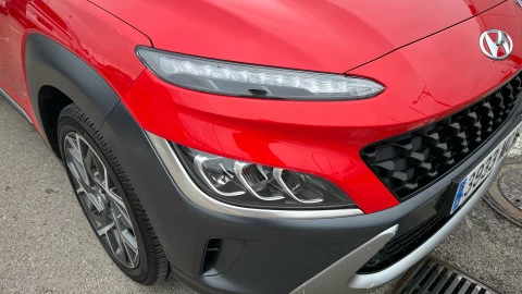 Hyundai Kona 1.6 GDI HEV Style Sky DCT