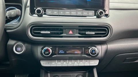 Hyundai Kona 1.6 GDI HEV Style Sky DCT