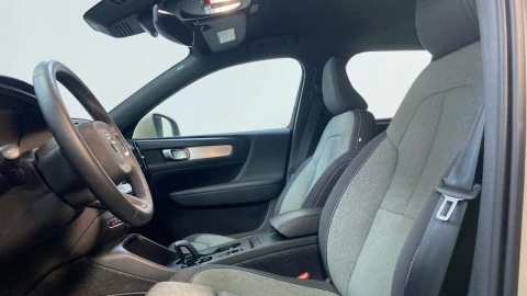 Volvo XC40 2.0 B3 G Core Auto