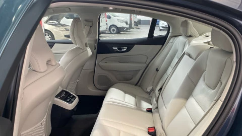 Volvo S60 B4(G) FWD Ultimate Dark Auto