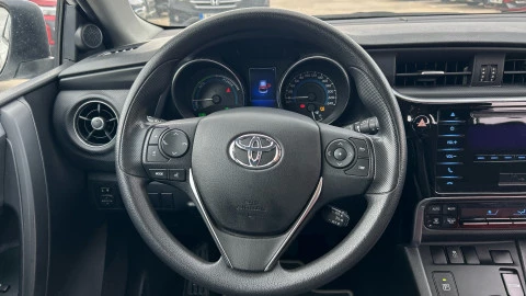 Toyota Auris 1.8 140H Hybrid Business