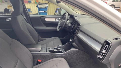 Volvo XC40 1.5 T2 Momentum Pro Auto